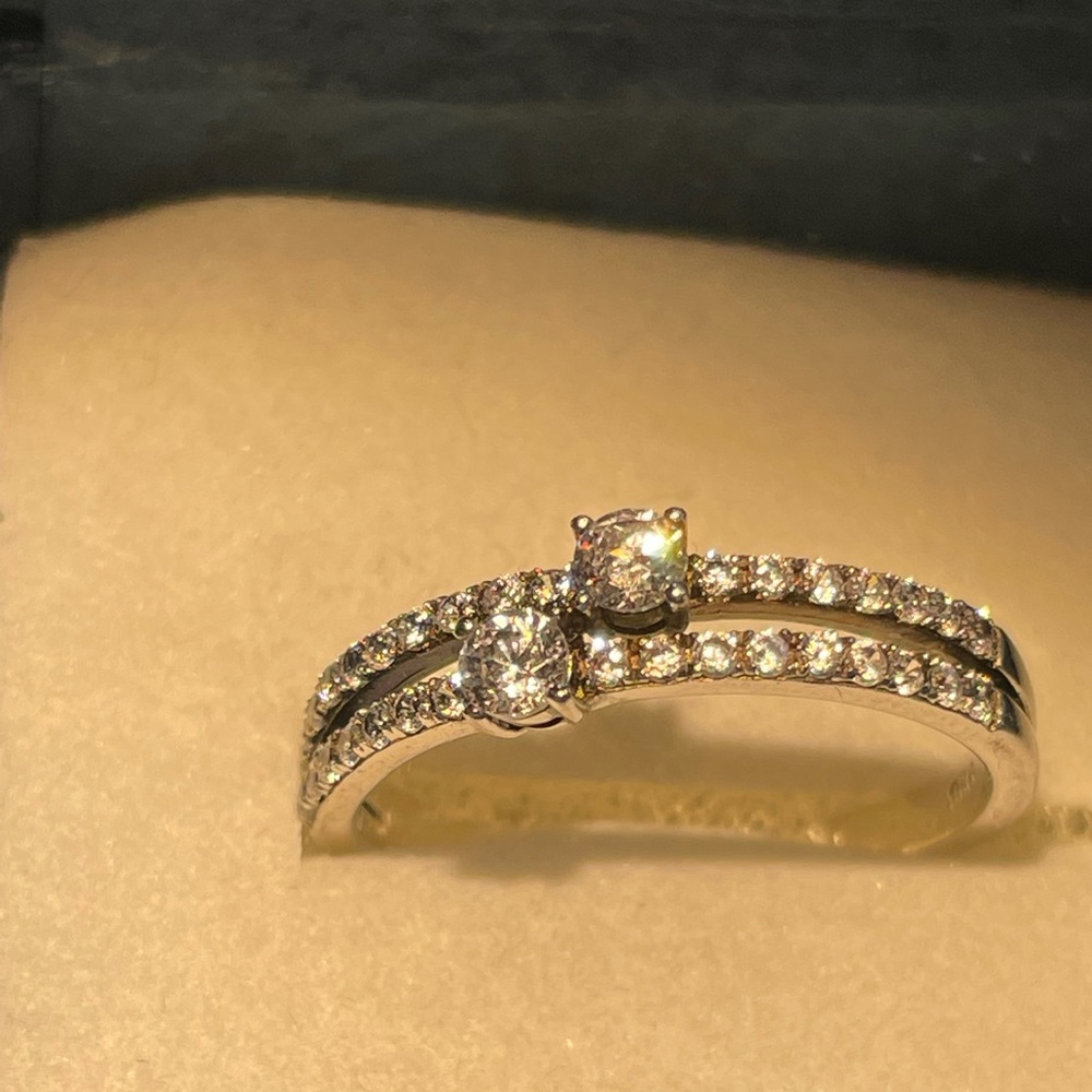 925 Silver Ring  with Zirconia New AAA